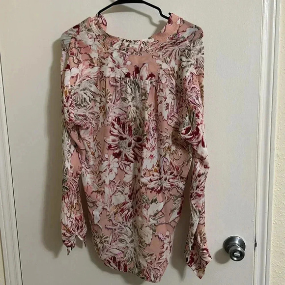 EUC L’agence Silk Floral High Low Long Sleeve Blouse - Picture 2 of 4
